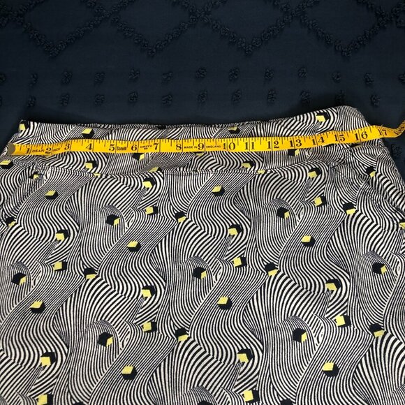 N*VO Golf Skort, Navy Blue & Yellow, Size M - Picture 6 of 10